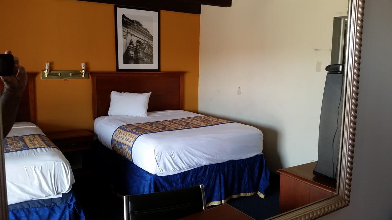 Glancy Motel Clinton Esterno foto